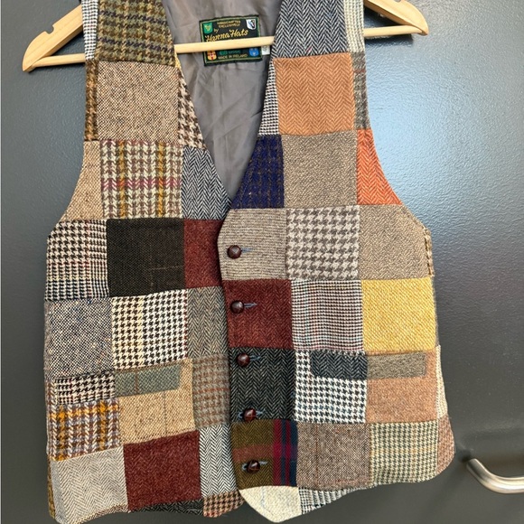 SOLD Men's (Unisex) EVC Hanna’s Hats of Denegal vintage  Patchwork Tweed Vest - Picture 2 of 12